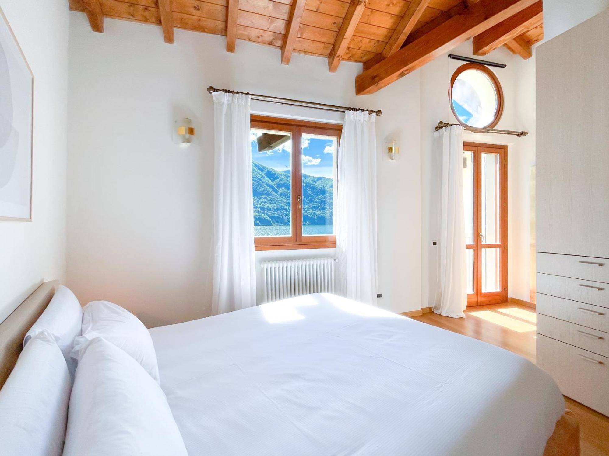 Villa Luminosa Laglio - Private Parking, Garden 外观 照片
