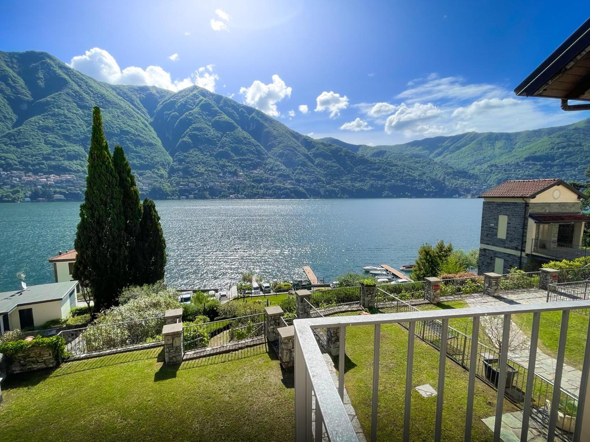 Villa Luminosa Laglio - Private Parking, Garden 外观 照片